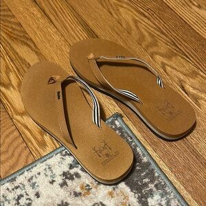 Kuaili Brown Sandals Comfortable Casual Footwear